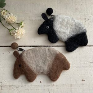 羊毛フェルト バク ポーチ 1408円